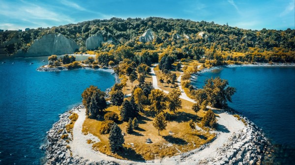 Island Lake Summer Wallpaper