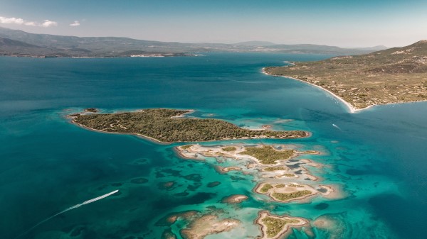 Island Sea Aerial View Wallpaper