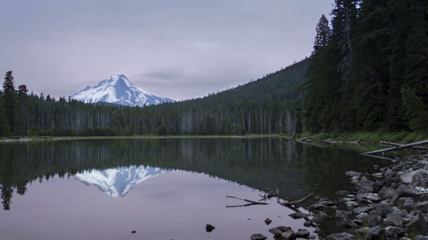 Lake Forest Mountain Wallpaper