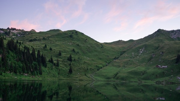 Lake Hills Dusk Wallpaper