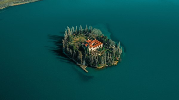 Lake Island Aerial View Image Wallpaper