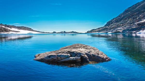 Lake Mountains Blue Water Wallpaper