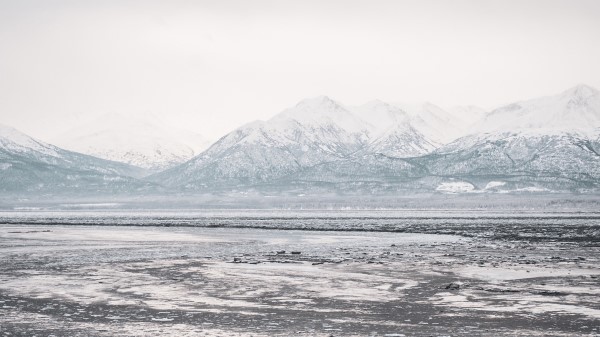 Lake Mountains Frozen Wallpaper