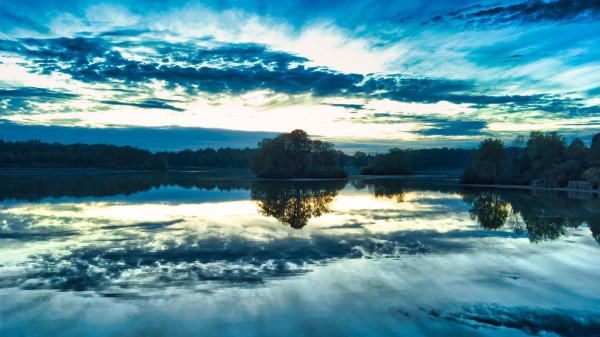 Lake Trees Sky Wallpaper