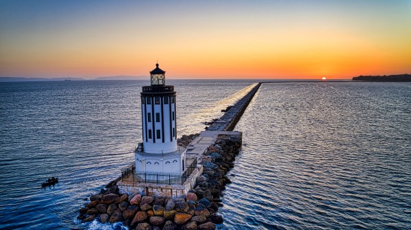 Lighthouse Sea Building Wallpaper