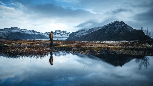 Lonely Loneliness Mountains Wallpaper