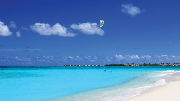 Maldives Ocean Parasailing Paragliding Wallpaper