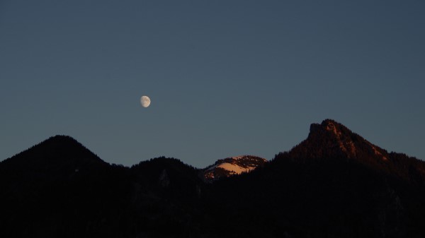 Moon Hills Evening Wallpaper