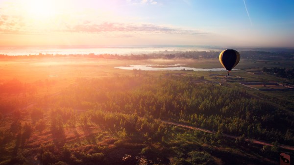 Morning Flight Hot Air Balloon Image Wallpaper