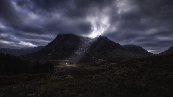 Mountain Fog Peak Wallpaper