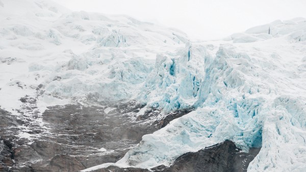 Mountain Glacier Fog Wallpaper