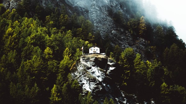 Mountain House Slope wallpaper