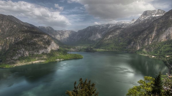 Mountain Lake City Landscap Wallpaper