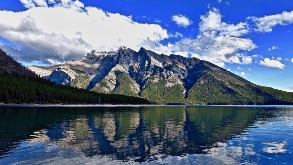 Mountain Lake Reflection Wallpaper