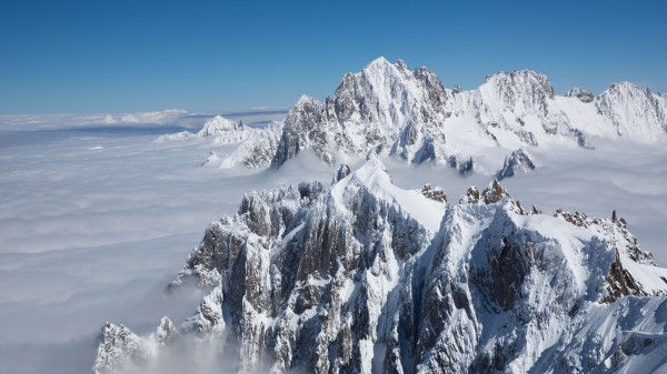 Mountain Peak Clouds Image Wallpaper