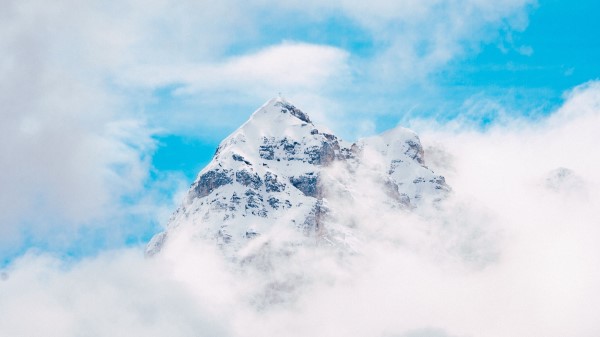 Mountain Peak Clouds Picture Wallpaper