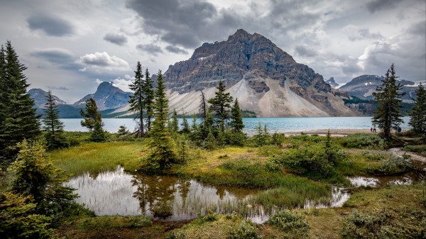 Mountain Peak Lake Wallpaper
