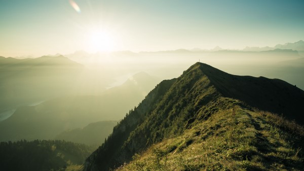 Mountain Peak Sunlight Wallpaper