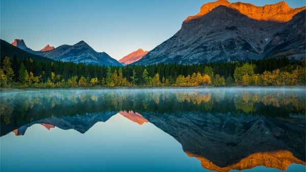 Mountain Reflection In Lake Image Wallpaper