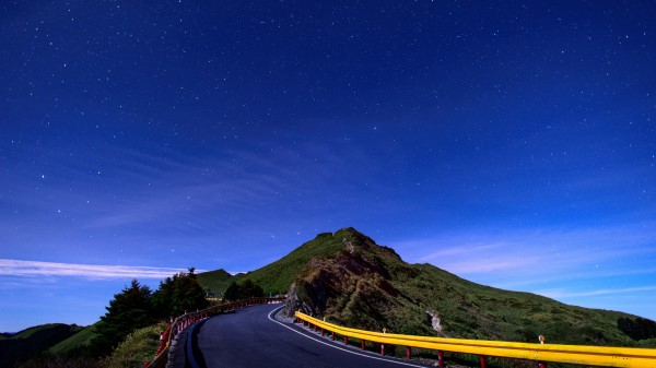 Mountain Road Turn Wallpaper