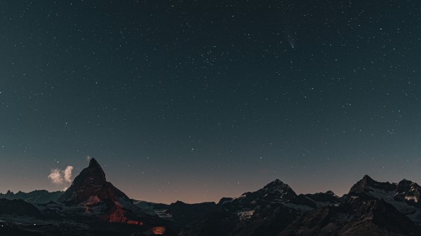 Mountain Rocks Peak Picture Wallpaper
