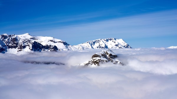 Mountains Clouds Snow Picture Wallpaper