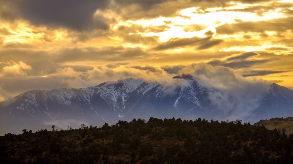 Mountains Clouds Sunlight Wallpaper