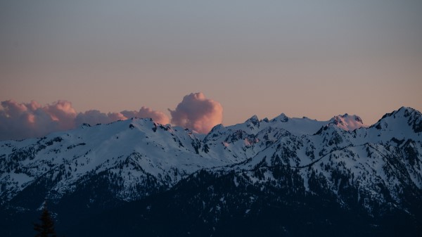 Mountains Clouds Twilight Wallpaper