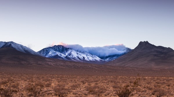 Mountains Desert Sky Wallpaper