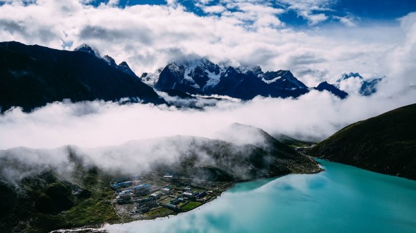Mountains Fog Lake Image Wallpaper