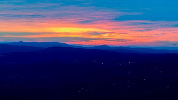 Mountains Hills Sunset Wallpaper