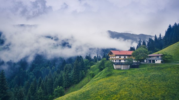 Mountains House Clouds Wallpaper