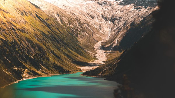Mountains Lake Shore Wallpaper