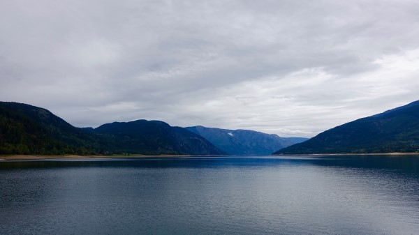 Mountains Lake Sky Clouds Wallpaper