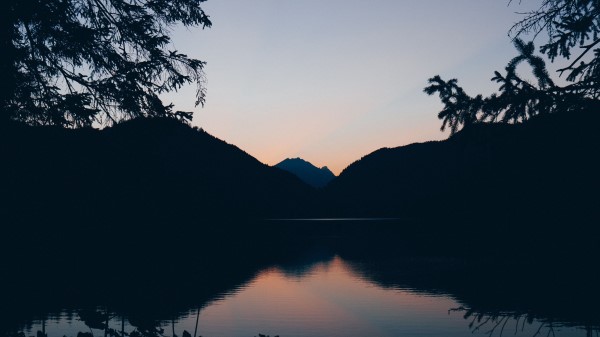 Mountains Lake Twilight Wallpaper