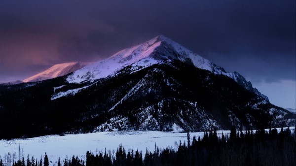 Mountains Night Snow Vertex Wallpaper