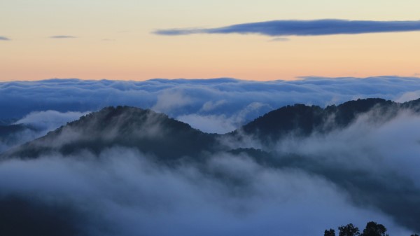 Mountains Peaks Clouds Io Wallpaper