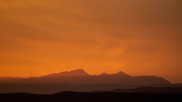 Mountains Peaks Silhouette Wallpaper