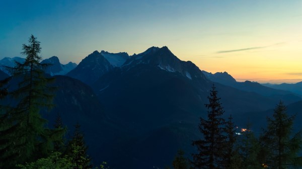 Mountains Peaks Snowy Mn Wallpaper