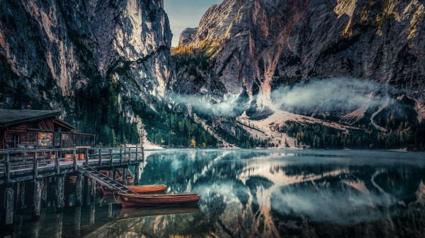 Mountains Reflection Kayak Wallpaper