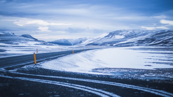 Mountains Road Turn Image Wallpaper
