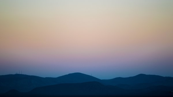 Mountains Sky Horizon Sunset Wallpaper