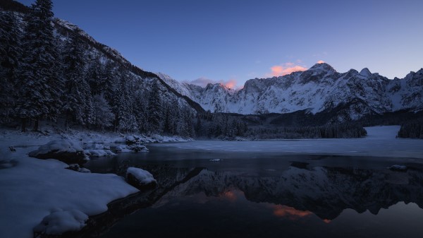 Mountains Snow Lake Water Wallpaper