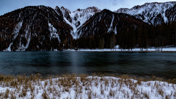 Mountains Snow Shore Winter Wallpaper