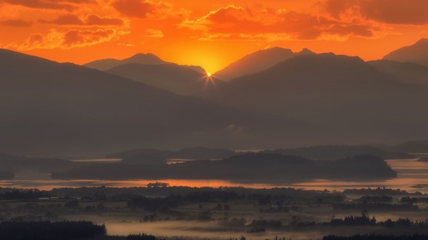 Mountains Sunset Fog Wallpaper