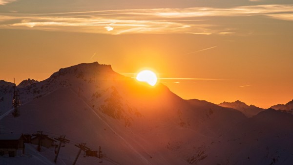 Mountains Sunset Sun Wallpaper