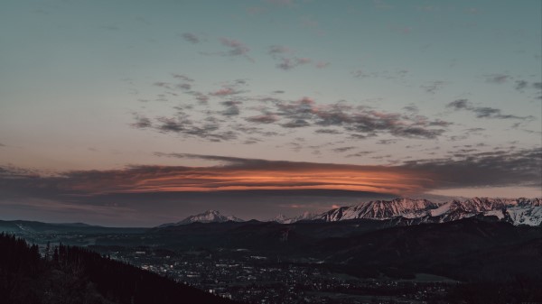 Mountains Valley City Wallpaper