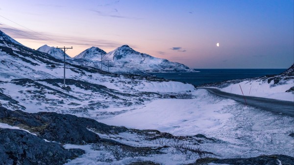Mountains Winter Snow Sea Wallpaper
