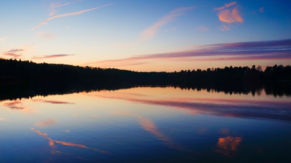 Nature Lake Reflections Wallpaper