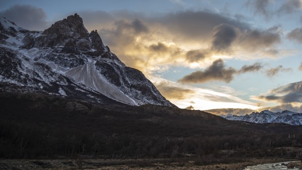 Peak Rock Mountains Wallpaper